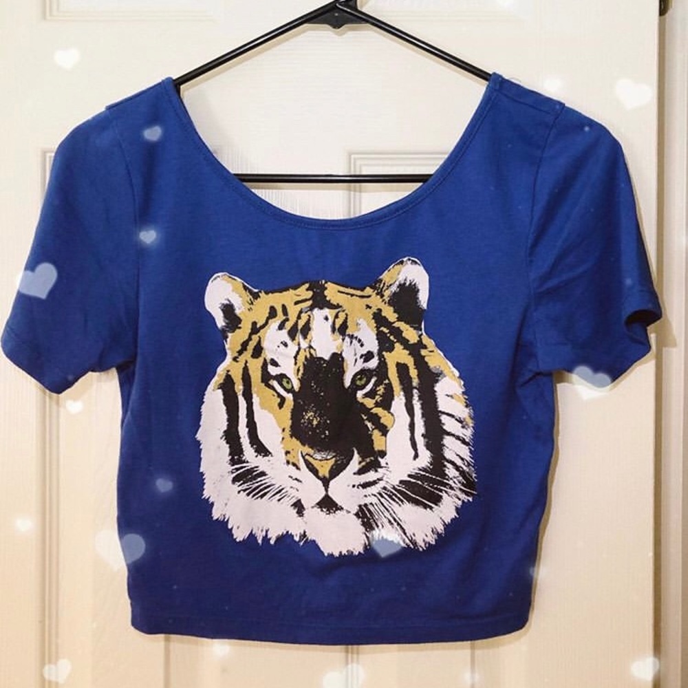 Pacsun Tiger Crop Top